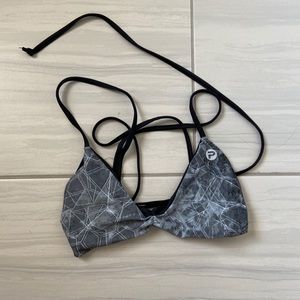 Reversible bathing suit top